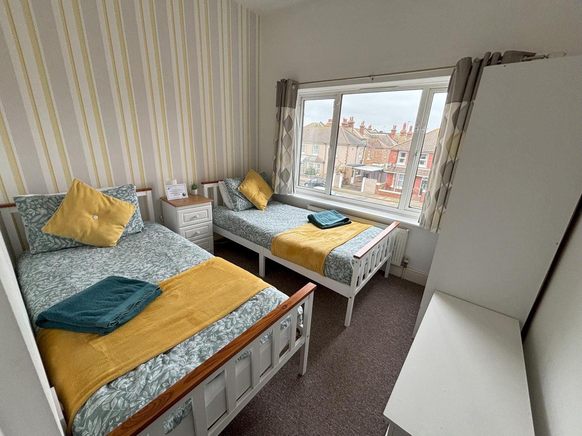 Seabreeze Apartment Eastbourne Exterior foto