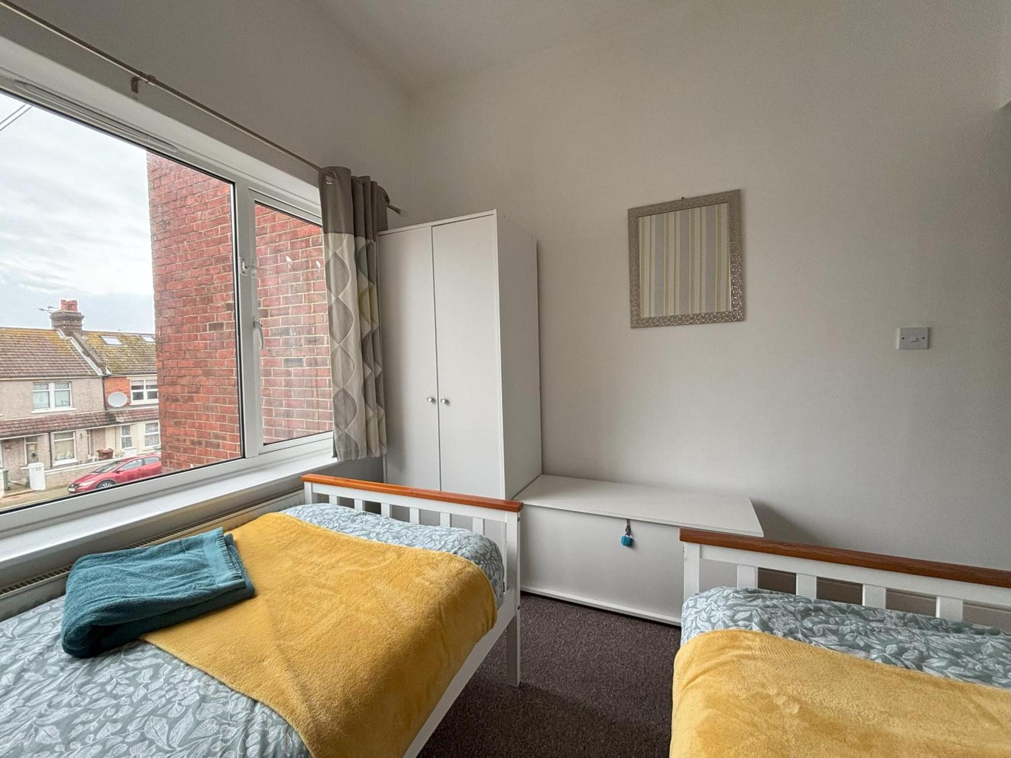 Seabreeze Apartment Eastbourne Exterior foto