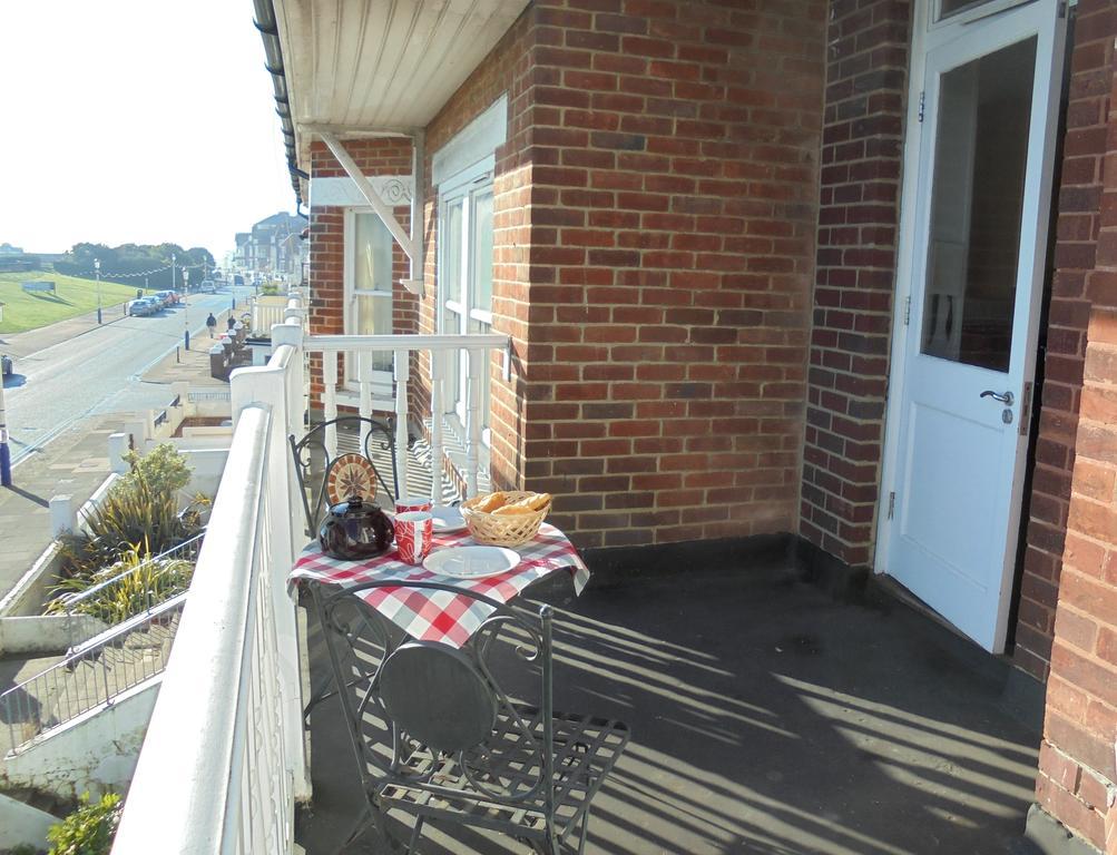 Seabreeze Apartment Eastbourne Exterior foto